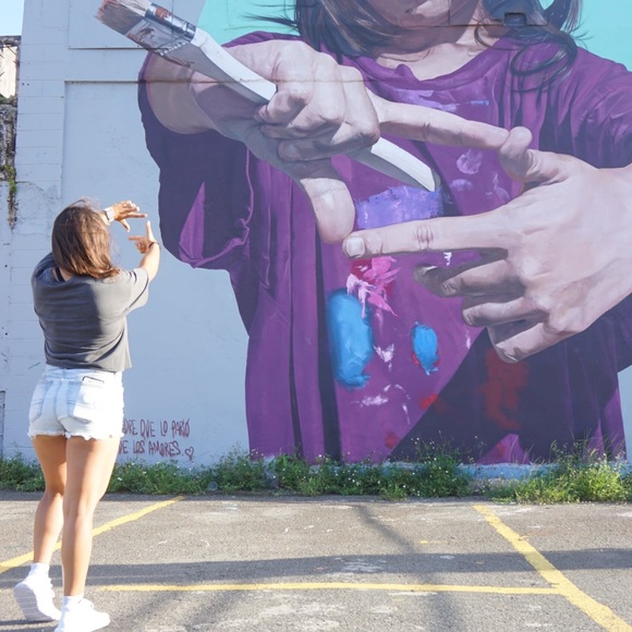 Meet Your Posher, Miranda 🎉 - Picture 3 of 5